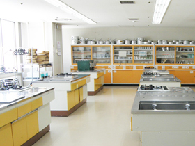 実習室 2枚目の写真
